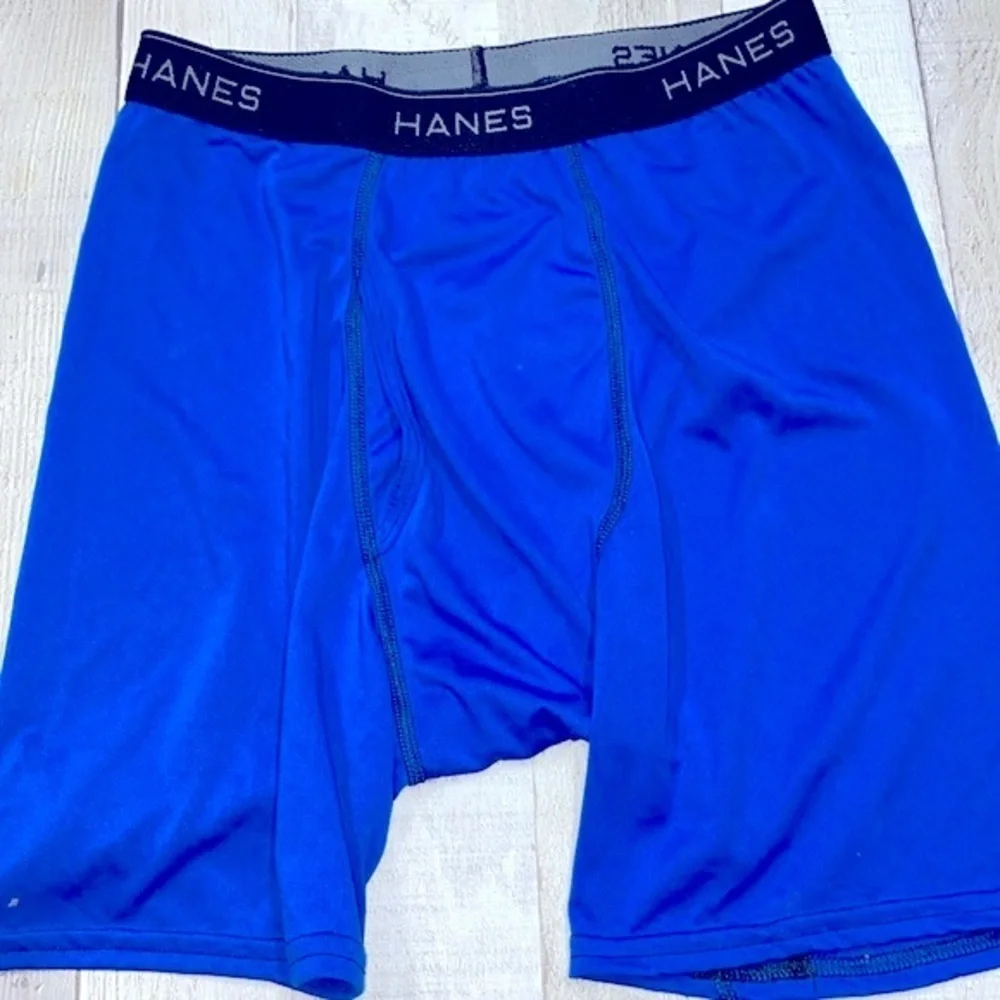 Hanes Set of men’s briefs new without tags size medium